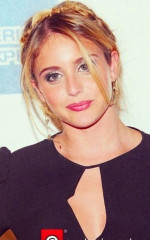 Софи Лейн Кертис Софи Лейн Кертис