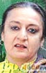 Долли Ахлувалиа