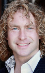 Дэн Петронижевич Дэн Петронижевич