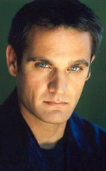 Андреас Апергис