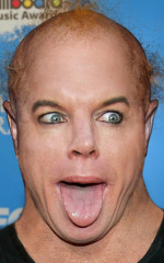 Скотт «Кэррот Топ» Томпсон Скотт «Кэррот Топ» Томпсон