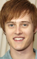 Лукас Грабил