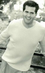 Роберт Агиляр мл. Роберт Агиляр мл.